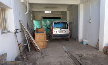 VENTA GALPON + 3 DEPTOS EN BARRIO SANTA ISABEL II