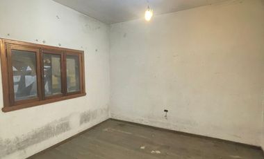 Oportunidad: Casa con dos PH y gran jardín