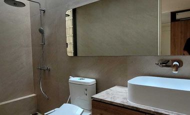 DISEWAKAN TOWN HOUSE MENTENG ATAS BRAND NEW