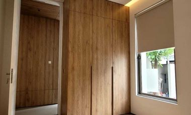 DISEWAKAN TOWN HOUSE MENTENG ATAS BRAND NEW