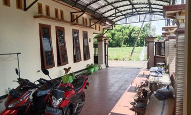 Di Jual Rumah Siap Huni ,Pinggir Jalan bis buat usaha