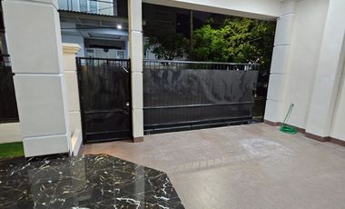 DISEWA RUMAH FULL FURNISH KAV BILLYMOON PONDOK KELAPA DUREN SAWIT