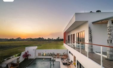 FOR SALE VILLA LUXURY 2ND FLOOR WITH RICEFIELD VIEW