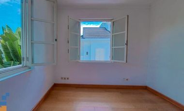 Dijual / disewakan rumah 3 kamar Kemang Jakarta Selatan