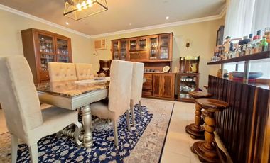 Casa en venta de 4 dormitorios, Urb. Terranova, sector UEES, Vía Samborondón