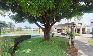 Casa en venta de 4 dormitorios, Urb. Terranova, sector UEES, Vía Samborondón