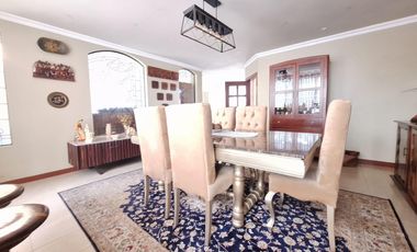 Casa en venta de 4 dormitorios, Urb. Terranova, sector UEES, Vía Samborondón