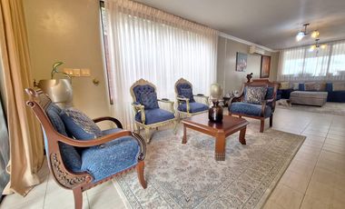Casa en venta de 4 dormitorios, Urb. Terranova, sector UEES, Vía Samborondón