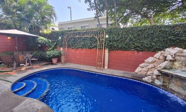 Casa en venta de 4 dormitorios, Urb. Terranova, sector UEES, Vía Samborondón