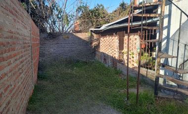 VENTA DE 2 CASAS DE 3AMB C/U EN MISMO LOTE  LOMAS