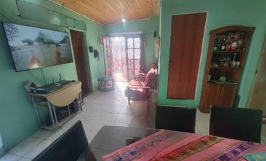 VENTA DE 2 CASAS DE 3AMB C/U EN MISMO LOTE  LOMAS