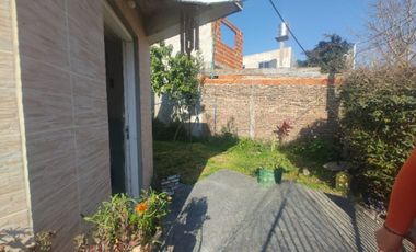 VENTA DE 2 CASAS DE 3AMB C/U EN MISMO LOTE  LOMAS