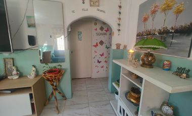 VENTA DE 2 CASAS DE 3AMB C/U EN MISMO LOTE  LOMAS