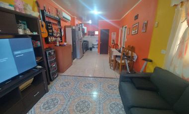 VENTA DE 2 CASAS DE 3AMB C/U EN MISMO LOTE  LOMAS