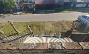 VENTA DE 2 CASAS DE 3AMB C/U EN MISMO LOTE  LOMAS