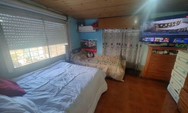 VENTA DE 2 CASAS DE 3AMB C/U EN MISMO LOTE  LOMAS