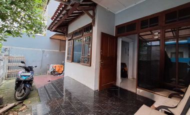 RUMAH LAMA HITUNG TANAH DI CIPETE