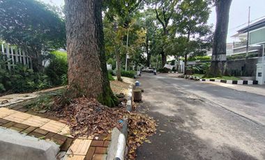 Rumah Belanda sayap Cipaganti Cihampelas dekat ayam goreng Suharti