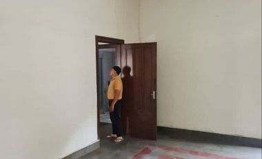 Rumah Belanda sayap Cipaganti Cihampelas dekat ayam goreng Suharti