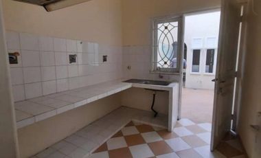 0852 Disewakan Rumah 2 Lantai di Tenggilis Utara Full Furnished