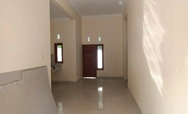 Graha Sejati 5 – Rumah Desain Mewah Harga Murah di Sleman Barat