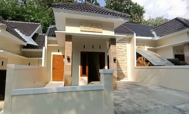 Graha Sejati 5 – Rumah Desain Mewah Harga Murah di Sleman Barat