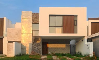 Casa en Venta en LOMAS DEL DORADO | Recámara planta baja