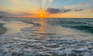 Casa AMUEBLADA frente al mar en venta – Sisal, Yucatán