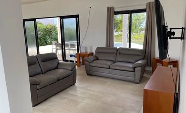 Casa AMUEBLADA frente al mar en venta – Sisal, Yucatán