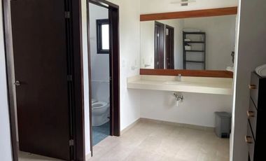 Casa AMUEBLADA frente al mar en venta – Sisal, Yucatán