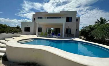 Casa AMUEBLADA frente al mar en venta – Sisal, Yucatán