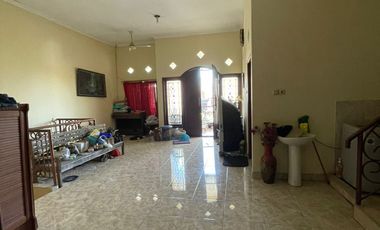 Jual murah rumah 3 lantai di Sidoarjo