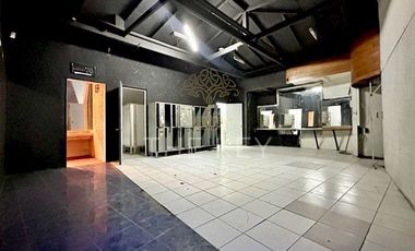 Local Comercial en Arriendo en Vitacura- La Llaveria