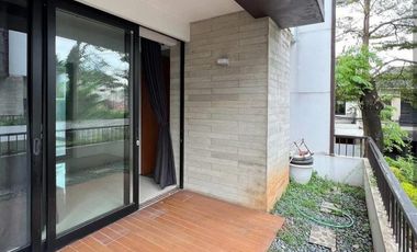 DIJUAL RUMAH  TOWN HOUSE  ON GATE 24 JAM KEAMANAAN  BANGKA - KEMANG