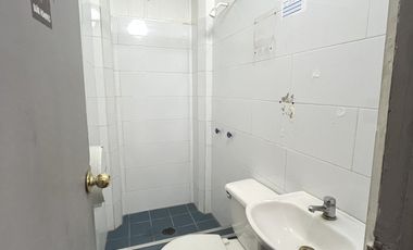 UF 130 Local 1° piso en excelente ubicación, P.de Valdivia esquina Bustos, Providencia