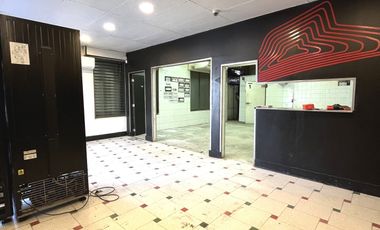 UF 130 Local 1° piso en excelente ubicación, P.de Valdivia esquina Bustos, Providencia