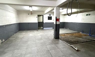 UF 130 Local 1° piso en excelente ubicación, P.de Valdivia esquina Bustos, Providencia