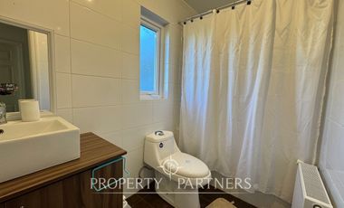 Casa ubicada en condominio consolidado