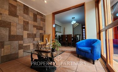 Hermosa y amplia casa en arriendo  con o sin compromiso de compra en Av. Las Palmeras