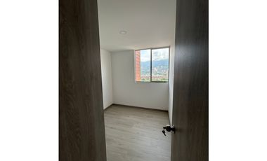 COD: 3500 - Apartamento en arriendo en Itagüí – Piso alto