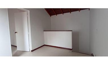 COD: 3397 - Casa en arriendo en unidad cerrada