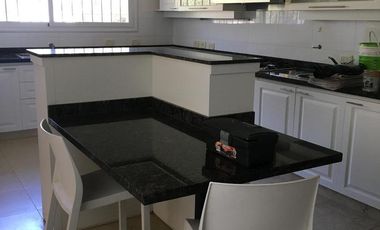 House - Villa Allende Golf