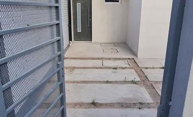Se Alquila, Departamento de 2 Dormitorios, B? Ecor I, Plottier