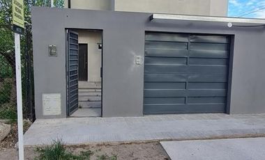 Se Alquila, Departamento de 2 Dormitorios, B? Ecor I, Plottier