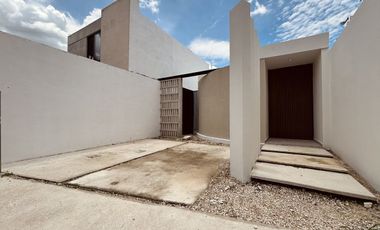 CASA EN VENTA UNA SOLA PLANTA DZITYA