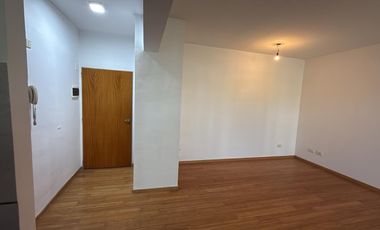 DOS AMBIENTES EN VENTA, LA VIEJA ESTACIÓN