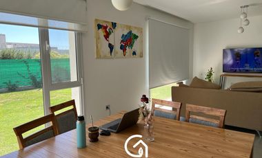Casa en Venta de 3 Dormitorios en Barrio Piedras Blancas- Fernandez Oro
