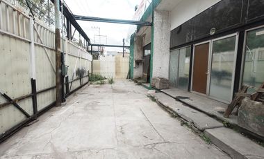Nave industrial con locales comerciales - Av. Mario Colin ( Acue. Tenayuca ).
