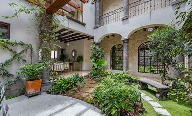 Casa en Venta en San Miguel | Amueblada | A 10 Minutos caminando al Centro