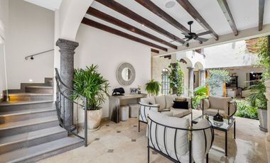 Casa en Venta en San Miguel | Amueblada | A 10 Minutos caminando al Centro